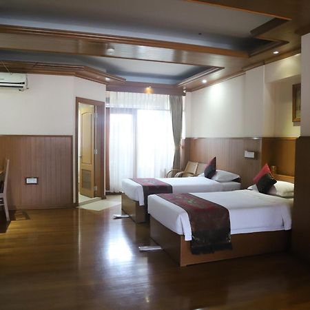 Hotel Sidney Янгон Екстер'єр фото