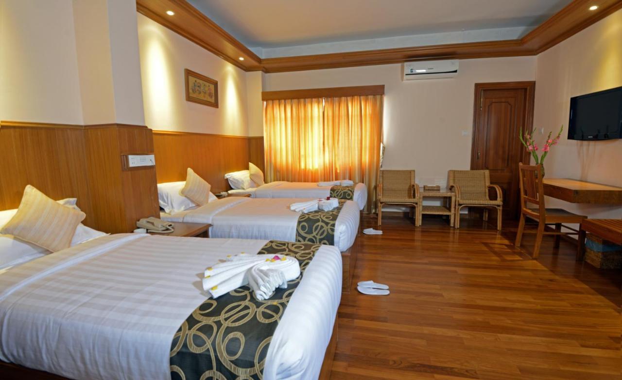 Hotel Sidney Янгон Екстер'єр фото