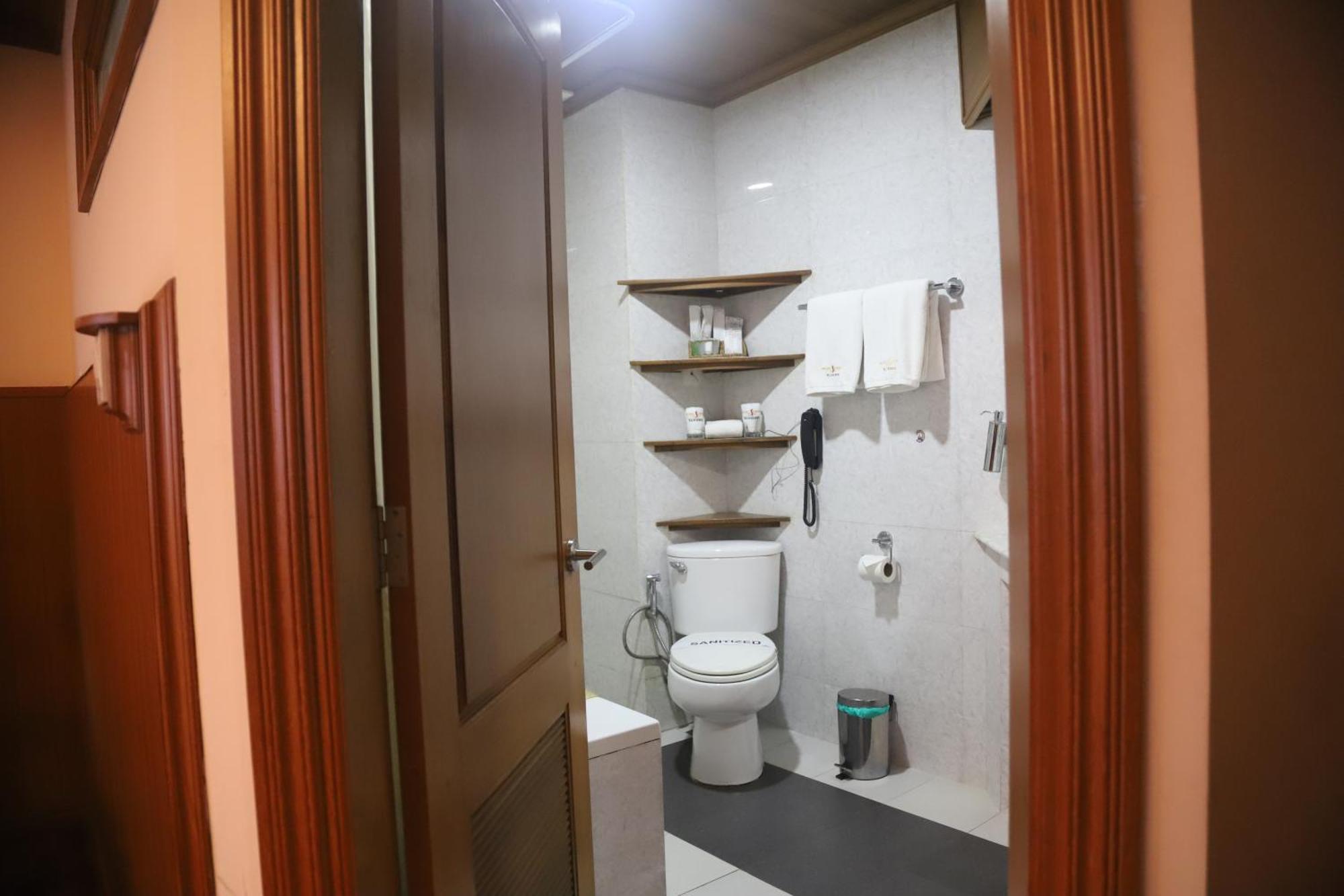 Hotel Sidney Янгон Екстер'єр фото