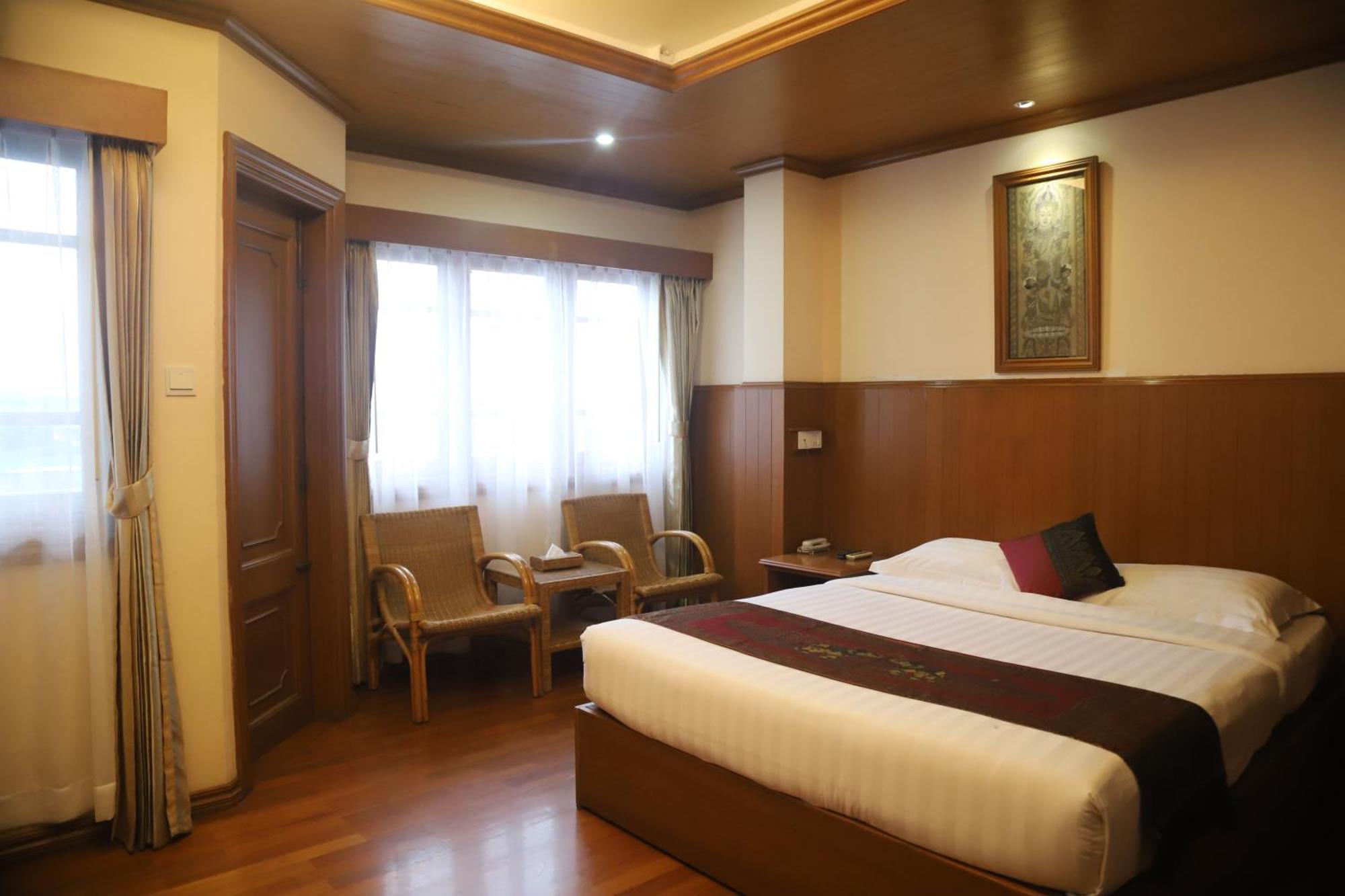 Hotel Sidney Янгон Екстер'єр фото