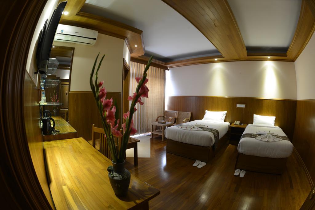 Hotel Sidney Янгон Екстер'єр фото