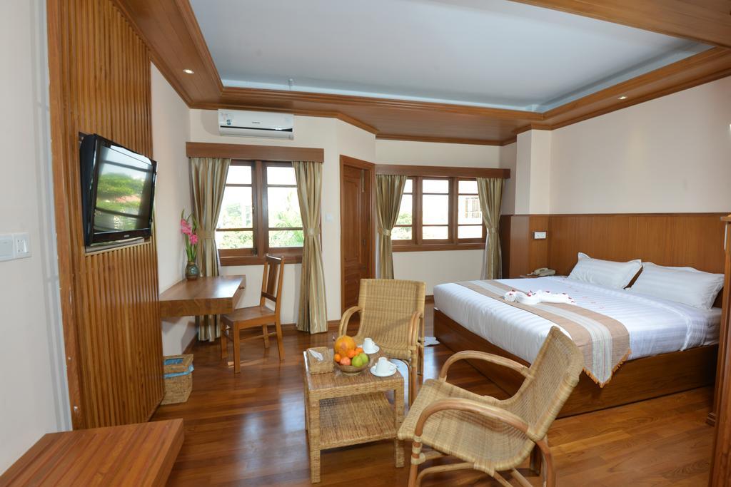 Hotel Sidney Янгон Екстер'єр фото