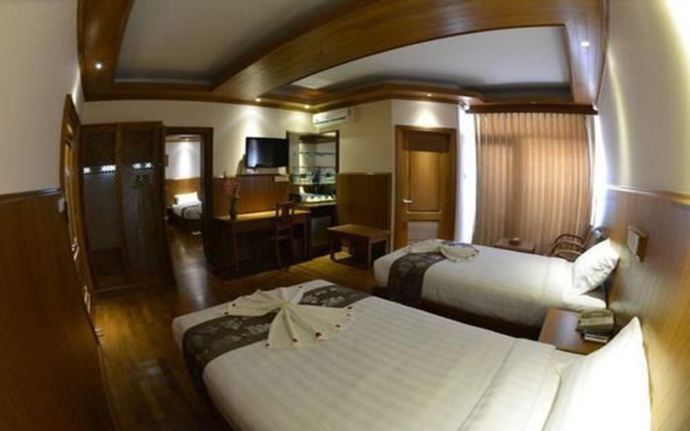 Hotel Sidney Янгон Екстер'єр фото